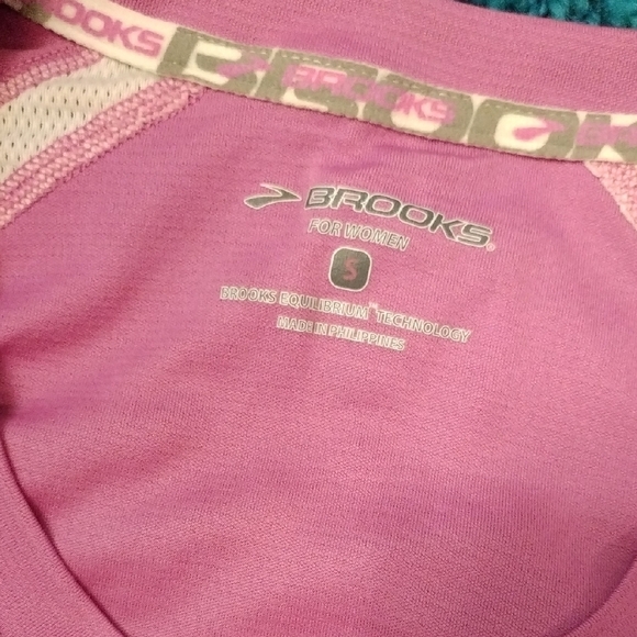 Brooks Pink/Purple Athletic Running Top - Picture 5 of 8